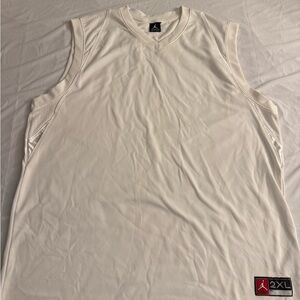 Men's White Sleeveless Shirt